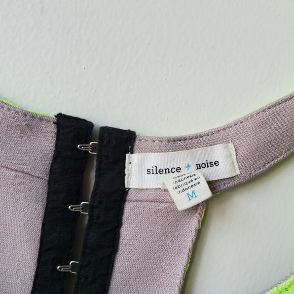 Silence + Noise Neon Lace Dress - Picture 7 of 15